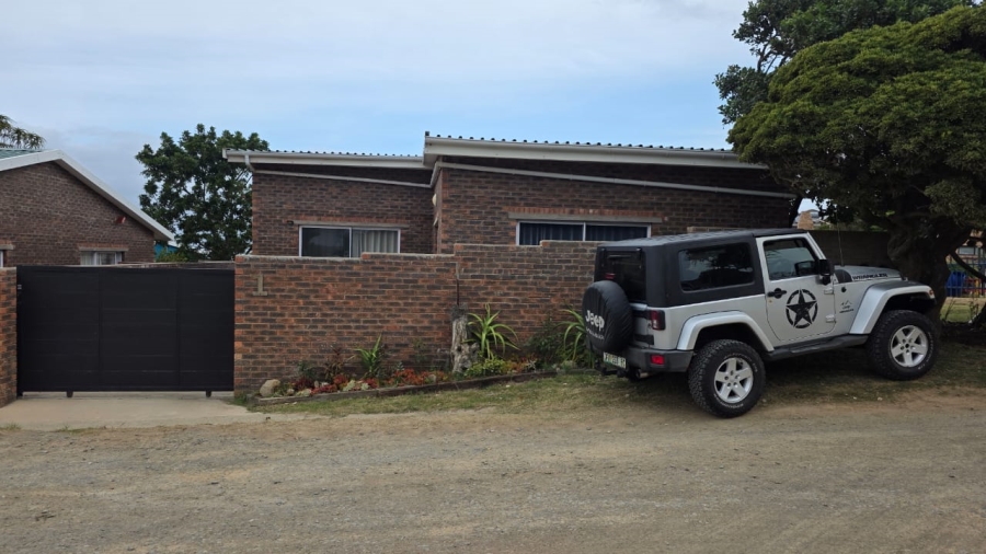 1 Bedroom Property for Sale in Seavale Eastern Cape